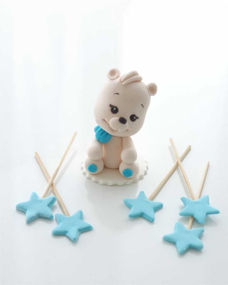 Сахарная фигурка из мастики «Мишка с голубыми звездочками», Казахстан